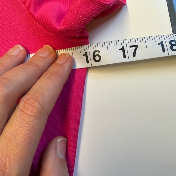 SHEIN hot pink short sleeve stretchy t-shirt women's size Small/4 - Picture 5 of 7